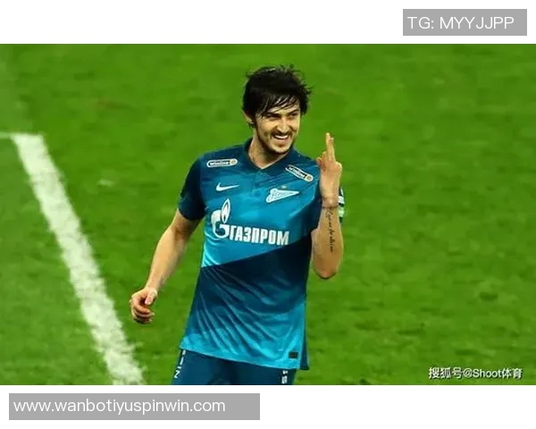 罗马冬季租借前锋卡利穆恩多引关注CEO马萨拉对其充满信心 罗马冬季租借前锋卡利穆恩多引关注CEO马萨拉对其充满信心