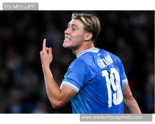 维埃里盛赞霍伊伦潜力巨大或将成为世界顶级前锋之一